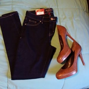 JLO Dark wash skinny stretch jeans